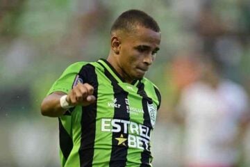 América renova com promessas da base e se protege de ‘assédios’