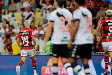 Flamengo vence Vasco em jogo de 5 gols e abre vantagem na semi do Carioca