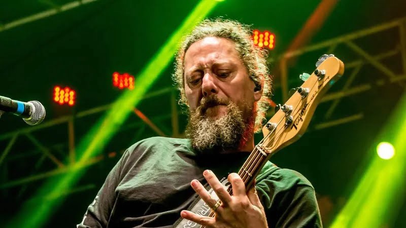 Baixista do Raimundos, Canisso morre aos 57 anos