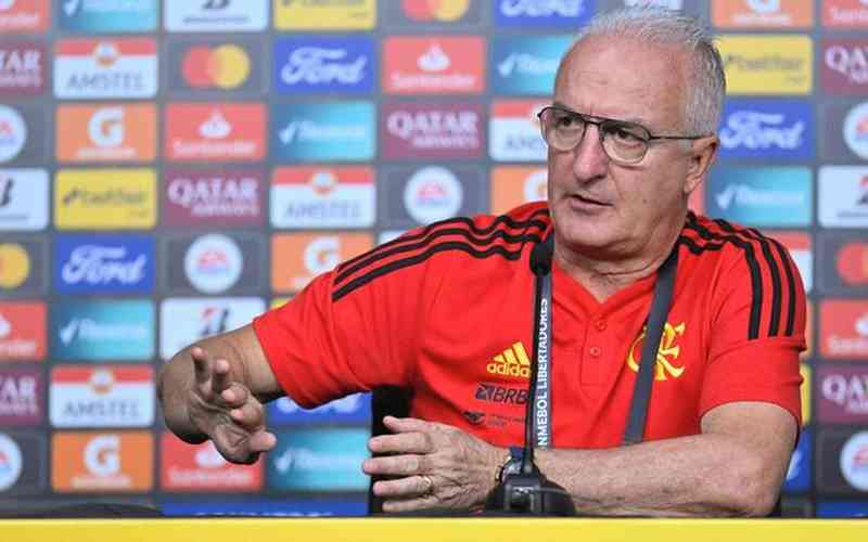 Desempregado, Dorival Júnior vê futebol à espera de proposta de trabalho