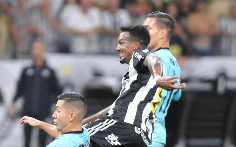Edenilson revela alívio com primeiro gol pelo Atlético: ‘Adaptação’