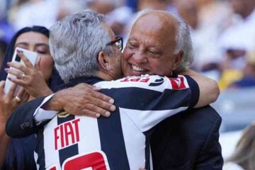 Reinaldo dispara indireta em evento do Atlético: ‘Time grande tem estádio’