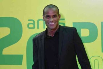 Rivaldo diz que VP já poderia ter sido demitido se fosse brasileiro
