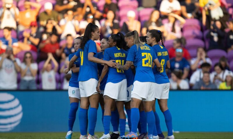 Pia convoca seleção feminina para duelo com a Inglaterra na Finalíssima