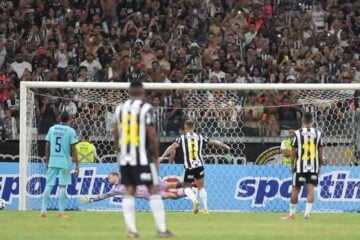 Atlético: Hulk revela o que disse a Vargas após pênalti perdido
