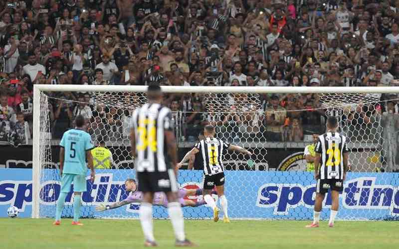Atlético: Hulk revela o que disse a Vargas após pênalti perdido