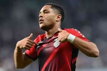 Ex-Cruzeiro, Vitor Roque se destaca no Athletico-PR e recebe elogios