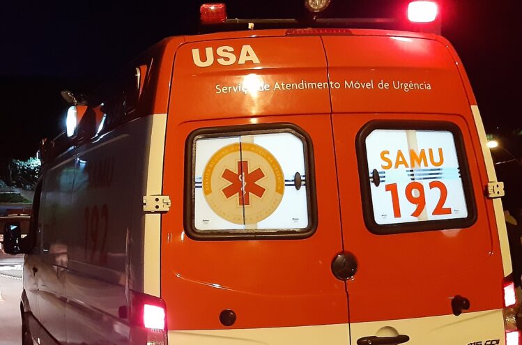 Homem é socorrido pelo Samu após ser baleado no Pedreira