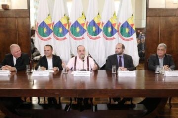 Prefeito de Belo Horizonte empossa quatro novos secretários