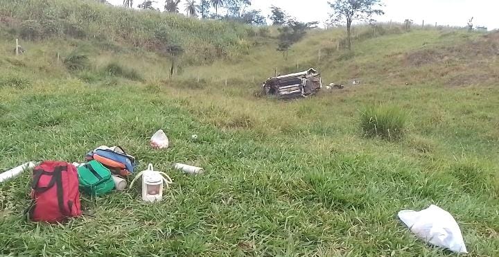 Estudante da Unifei é socorrido em estado grave pelo helicóptero dos bombeiros após acidente na MG-434