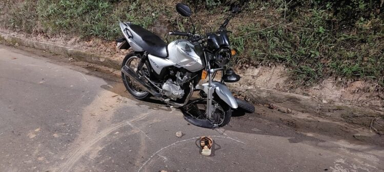Colisão frontal entre motos deixa dois feridos em Itabira