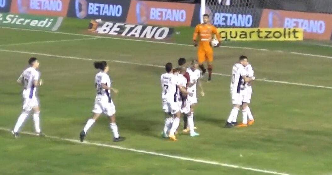 Com gol salvador de Zaracho, Atlético empata e avança na Copa do Brasil