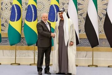 Em passagem pelos Emirados Árabes, Lula fechou negócios de cerca de R$12,5 bilhões