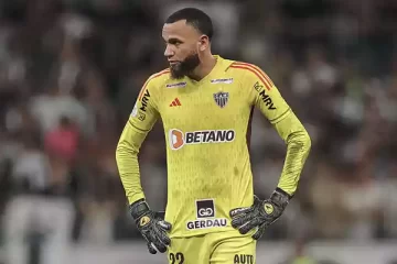 ‘Liga o sinal de alerta’, diz Everson após derrota para o Vasco