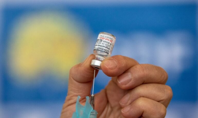 Prefeitura de BH diz que aguarda o envio de doses da vacina bivalente para ampliar a imunização