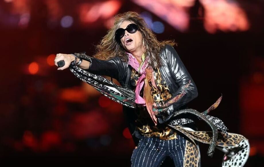 Steven Tyler, do Aerosmith, nega acusação de abuso sexual a menor de idade nos anos 1970