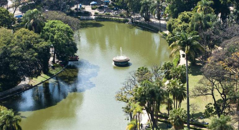 Mulher é detida após falas racistas contra família no Parque Municipal, em BH