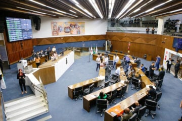 Aumento no número de vereadores na Câmara de Belo Horizonte é aprovado em 1º turno