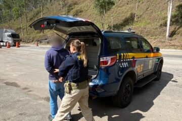 Fisioterapeuta acusado de estupro é preso na BR-381, em Monlevade