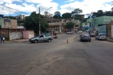 Mãe e filha ficam feridas em acidente na avenida Central