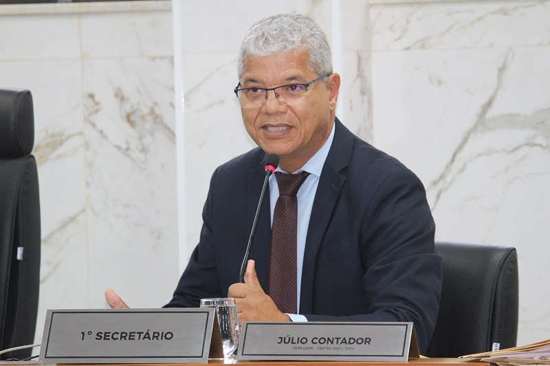 Enviado pela Prefeitura "em cima da hora", reajuste salarial dos servidores tem tramitação adiada na Câmara