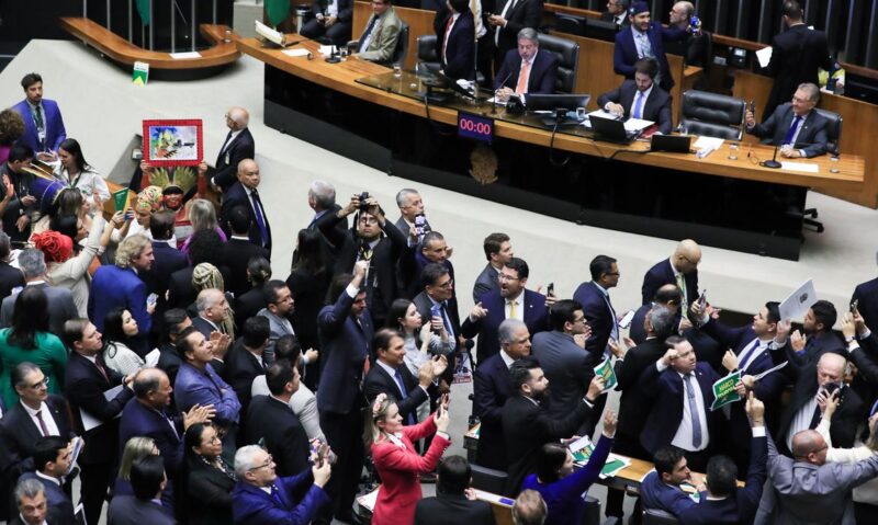 Marco temporal das terras indígenas é aprovado na Câmara dos Deputados