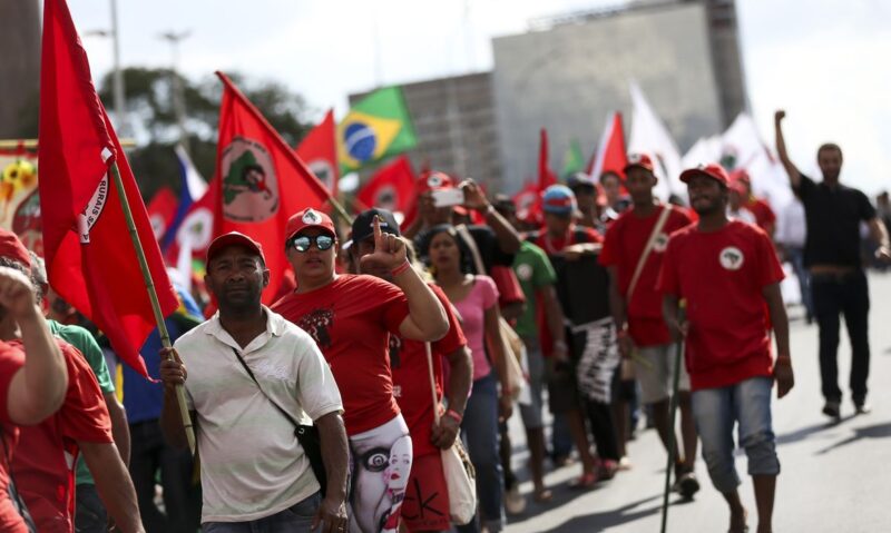 Lula convida MST a fazer parte no ‘Conselhão’