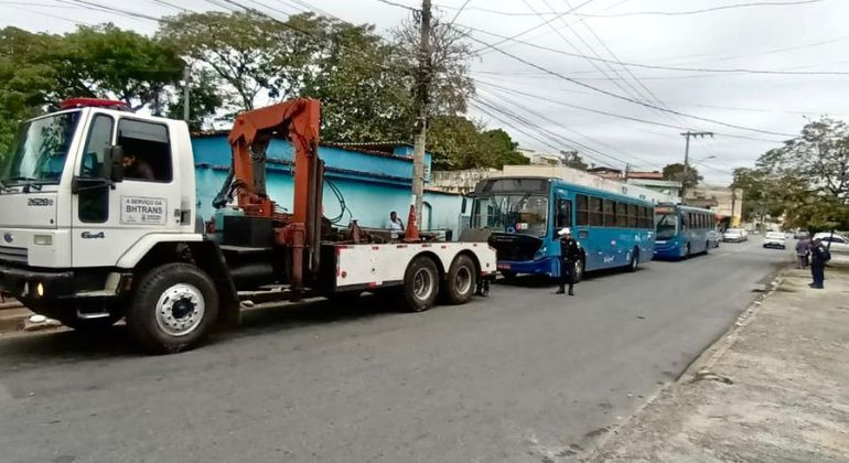 BHTrans recolhe dois ônibus do consórcio BH Leste por “má conservação”