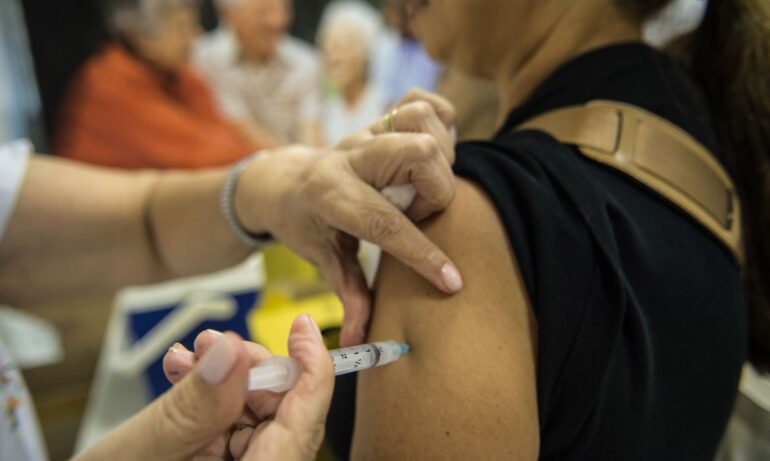 Belo Horizonte tem pontos de vacinação contra a gripe neste sábado (24); confira