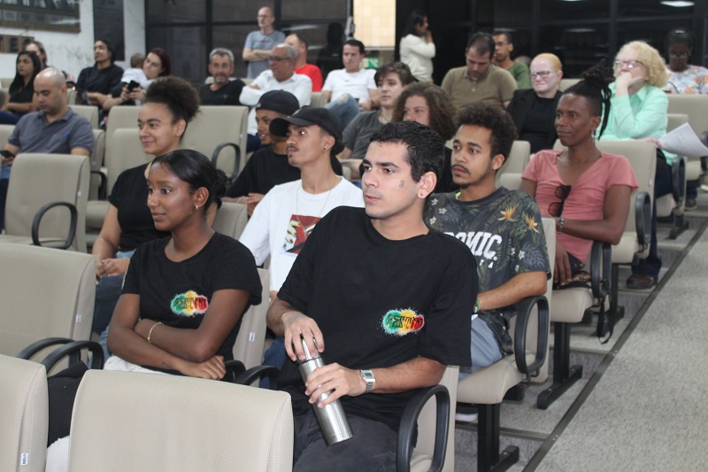 Vereadores aprovam hip-hop como patrimônio imaterial: "podemos nos expressar sem repressão", comemora o produtor Pi