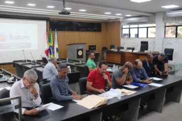 Críticas e cobrança: vereadores comentam ação judicial movida por Marco Antônio contra a Câmara