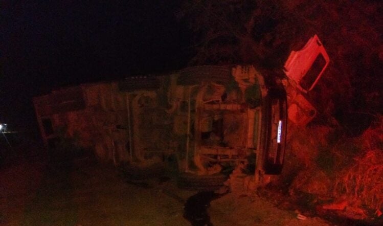 Jovem morre em acidente com caminhão na estrada do Piçarrão