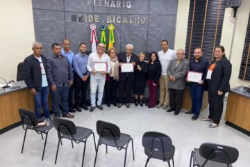 Câmara de Bom Jesus do Amparo homenageia DeFato com moção de aplauso