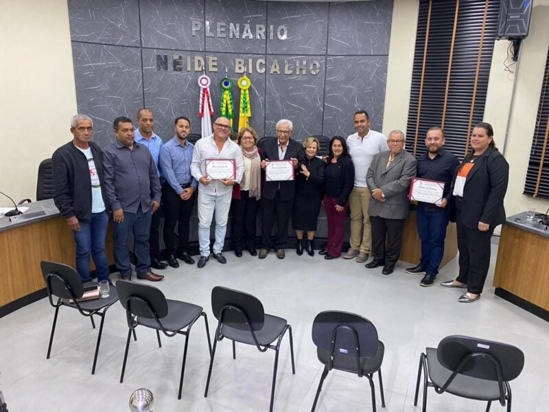 Câmara de Bom Jesus do Amparo homenageia DeFato com moção de aplauso