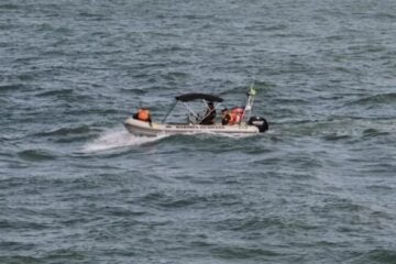 Pescador narra angústia e perda de companheiros após ficar 48h à deriva em alto-mar