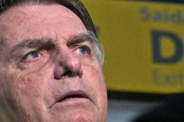 Maioria do TSE condena Bolsonaro à inelegibilidade por oito anos