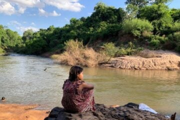 Primeira menstruação é tema de filme inteiramente falado em guarani