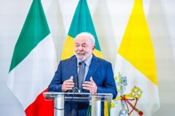 Em Roma, Lula demonstra irritação com proposta da União Europeia e manutenção da taxa de juros no Brasil