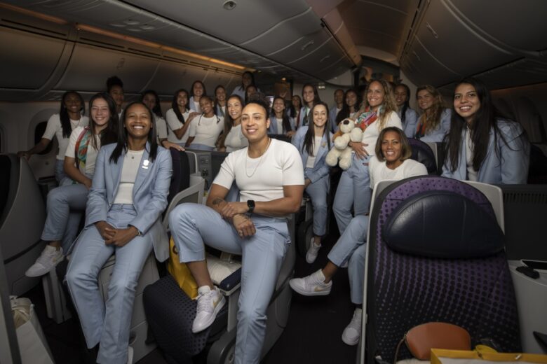 Seleção Brasileira Feminina embarca para a Austrália para disputa da Copa do Mundo