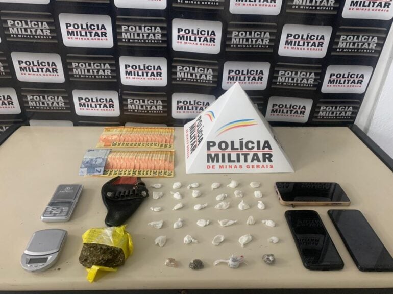 PM prende casal por tráfico de drogas em Monlevade