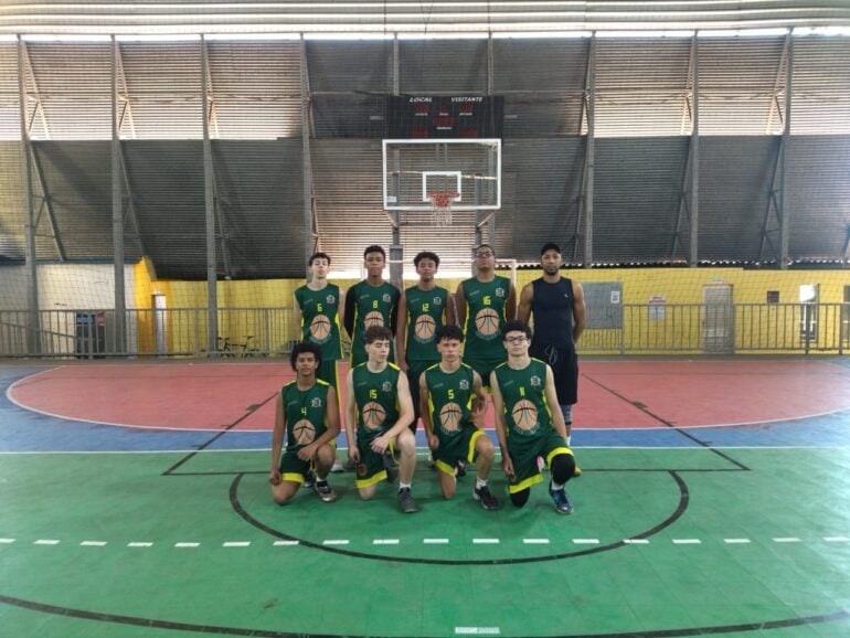 Basquete Masculino de Monlevade vence Itabirito em jogos amistosos