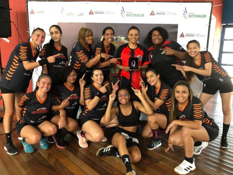 Handebol de João Monlevade ganha bronzes em Timóteo