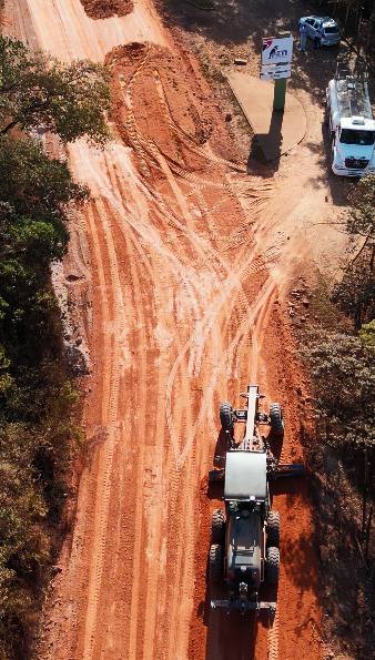Começa a pavimentação da estrada entre São Gonçalo do Rio Abaixo e Santa Bárbara