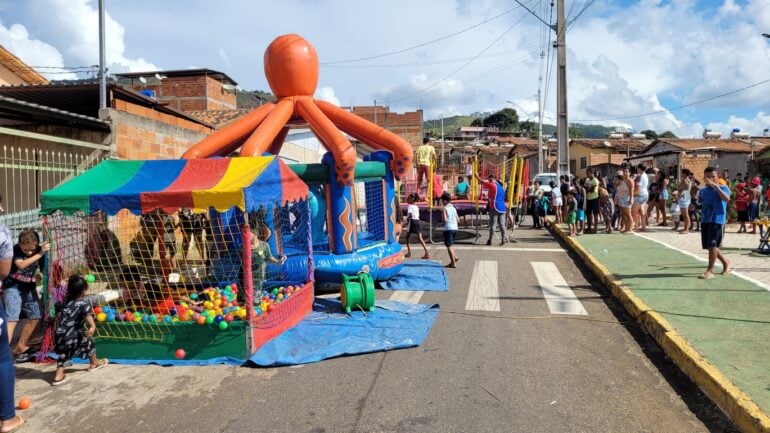 Rua de Brincar agita as férias da criançada no Vale do Sol