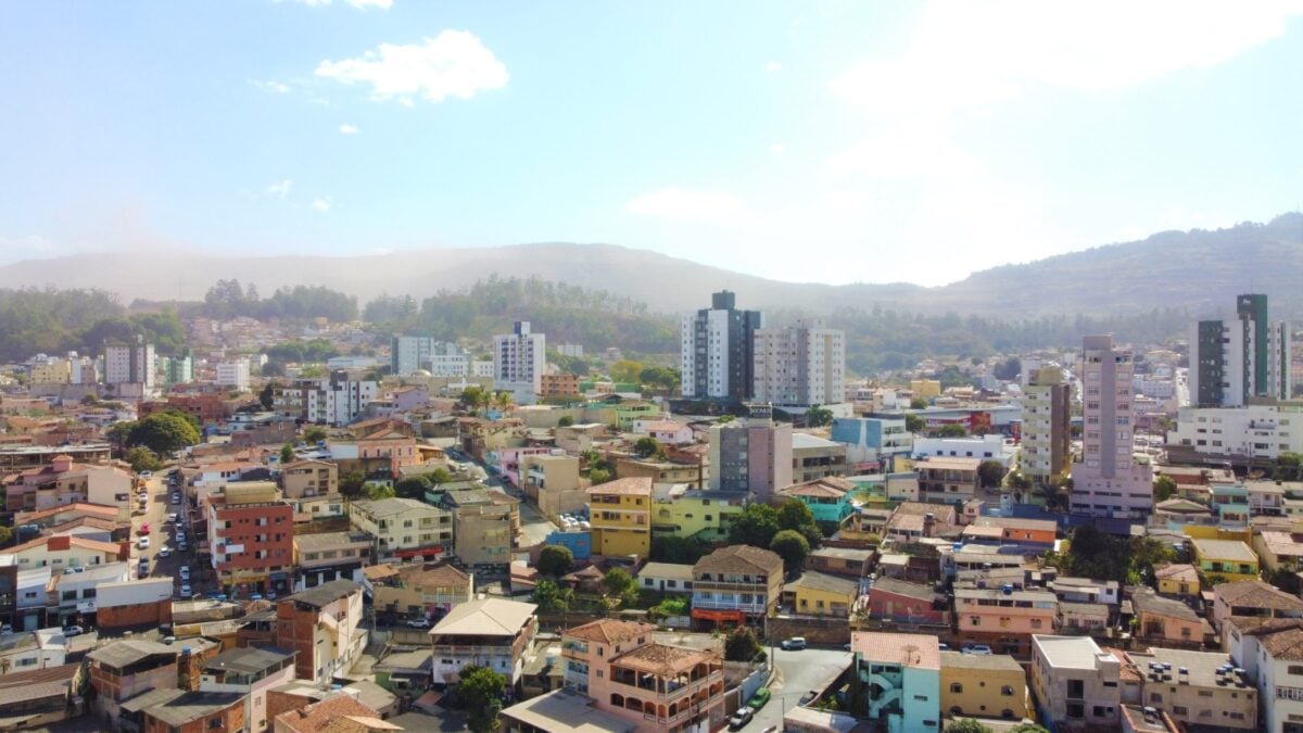Após extrapolar o limite tolerável em três vezes mais, Vale pode receber nova multa por nuvem de poeira em Itabira