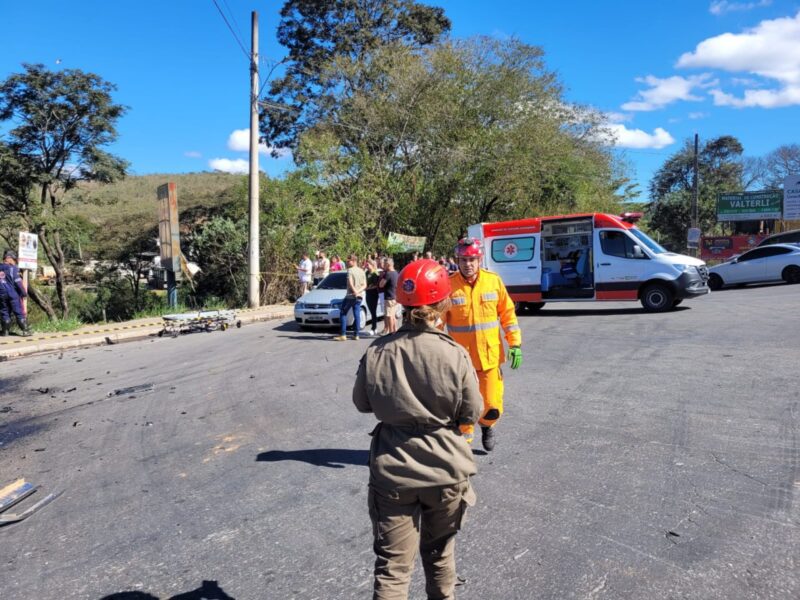 Grave acidente deixa uma pessoa gravemente ferida na BR-356