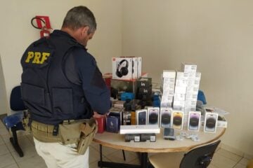PRF apreende iPhones 14, drone, bebidas e perfumes em Minas Gerais