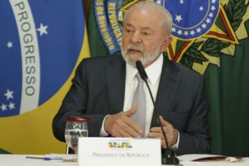 Lula afirma que Ministério do Desenvolvimento Social não será entregue ao “Centrão”