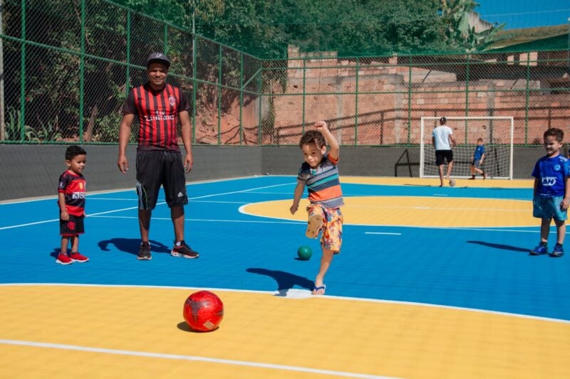 Itabira: quadras esportivas nos bairros Fênix e São Bento são reformadas