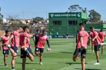 Desesperado, América visita o Fluminense precisando vencer urgentemente